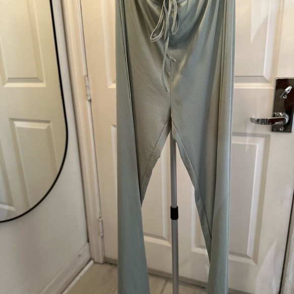 3-piece loungewear set pre-loved, EXCELLENT condition! - Picture 12 of 15